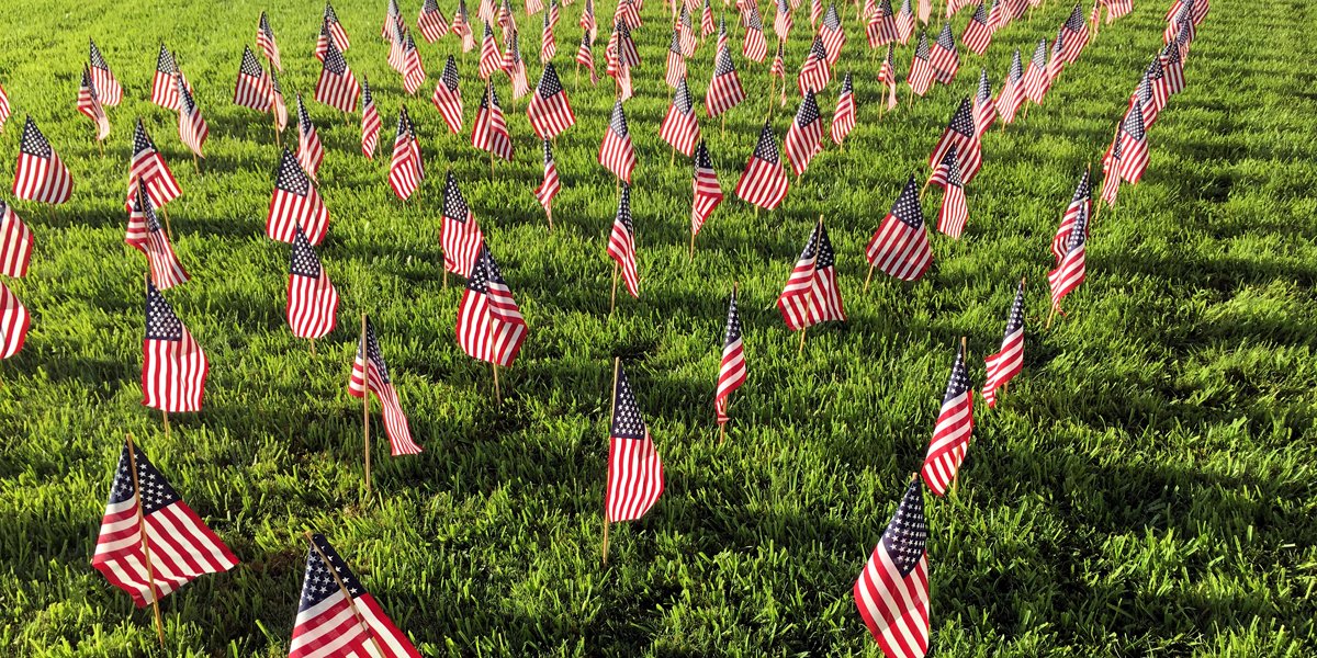 blackbaud's tweet photo. Today we remember #September11th &amp; thank those that daily stand for freedom—We'll #NeverForget. https://t.co/8Sa1L5AwQf