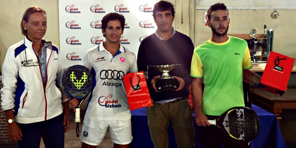 <a href="/jaimebergareche/">jaime bergareche</a> y Jorge Ruiz apabullaron a Toto Calneggia y Jordi Monreal en el Master Series <a href="/PadelBizkaia/">PADEL BIZKAIA ZAMUDIO</a> con un doble 6/0. ¡Abrumador!