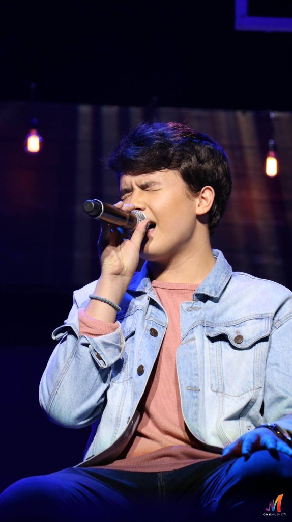 stanjk__'s tweet photo. JK Labajo π€ππ
#LucasNoble Β© @OneMusicPH
#LoveGoalsALTLConcert #ALTLLimelight #ALoveToLast
@KarlosLabajo #ALTLBoom https://t.co/yFyFgTF1ag