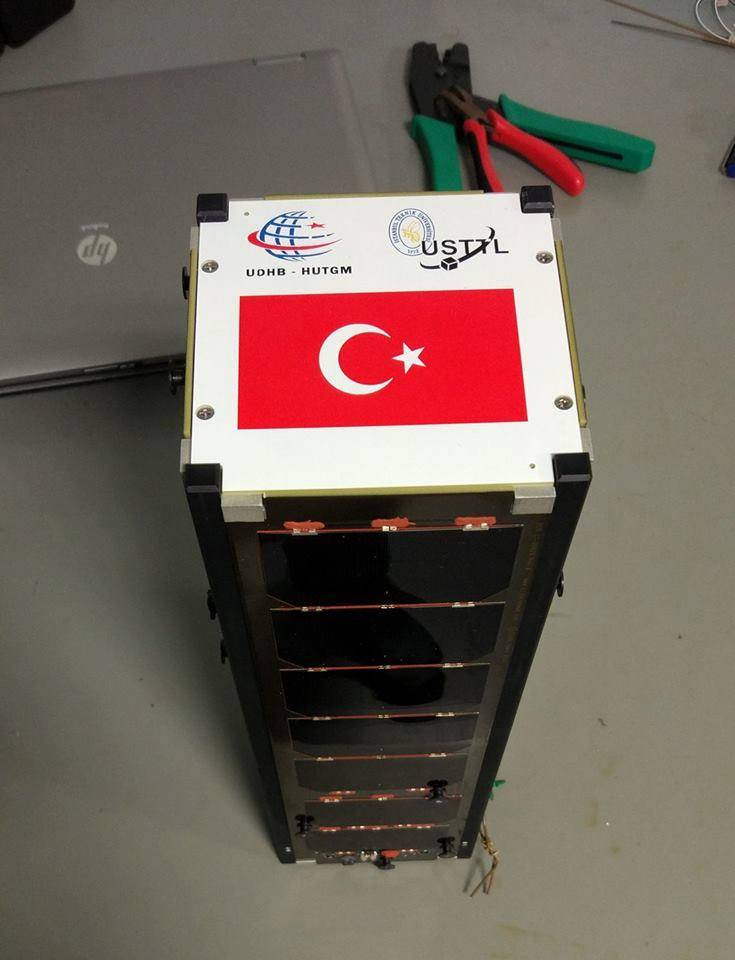 UBAKUSAT (deneysel 3 birim küp uydu) ile ilgili daha fazla bilgi edinmek isterseniz : usttl.itu.edu.tr/2016/10/02/uba…  
#ITU1773 #satellite #cubesat