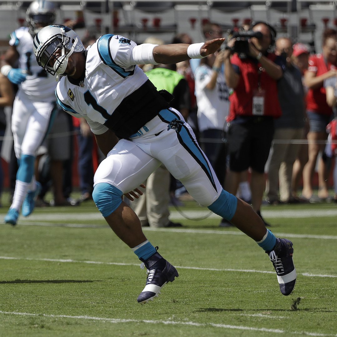 UAFootball's tweet photo. When in @LevisStadium... @CameronNewton #IWILL https://t.co/YPRDAwsCCS