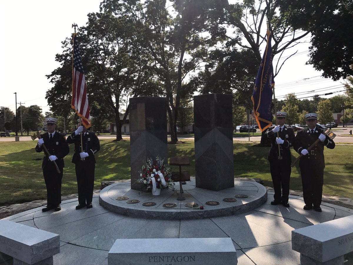 FoxboroughFire's tweet photo. Foxborough Public Safety conducted its 9/11 ceremony remembering and honoring those that gave all. Thanks to Rev Dudley and the Honor Guard https://t.co/1Wsi9VWFj9