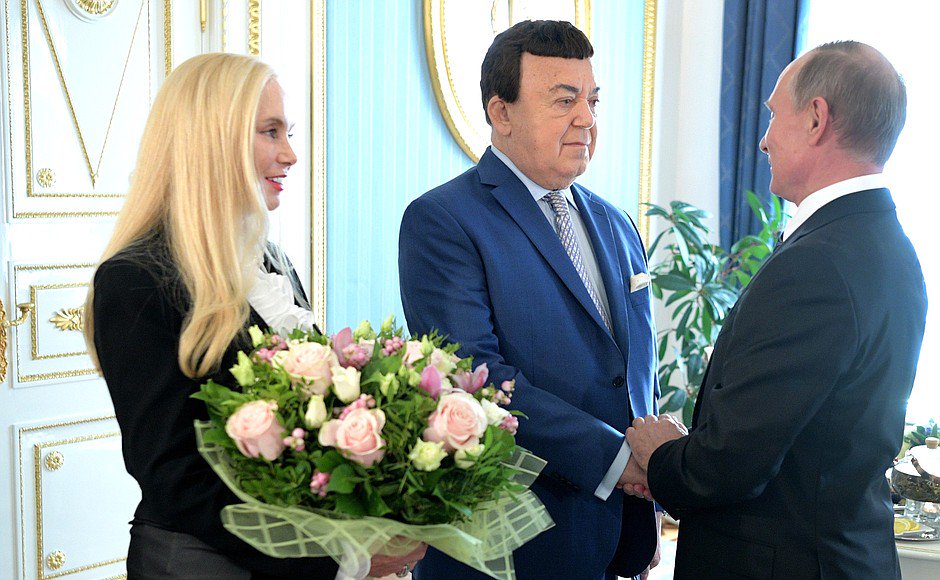 Vladimir Putin has received Iosif Kobzon at the Kremlin and wished him a happy 80th birthday  