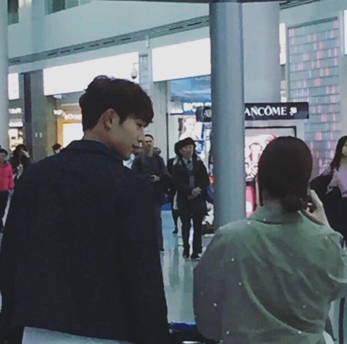 DJcyf3MUQAEBi4t.jpg:large