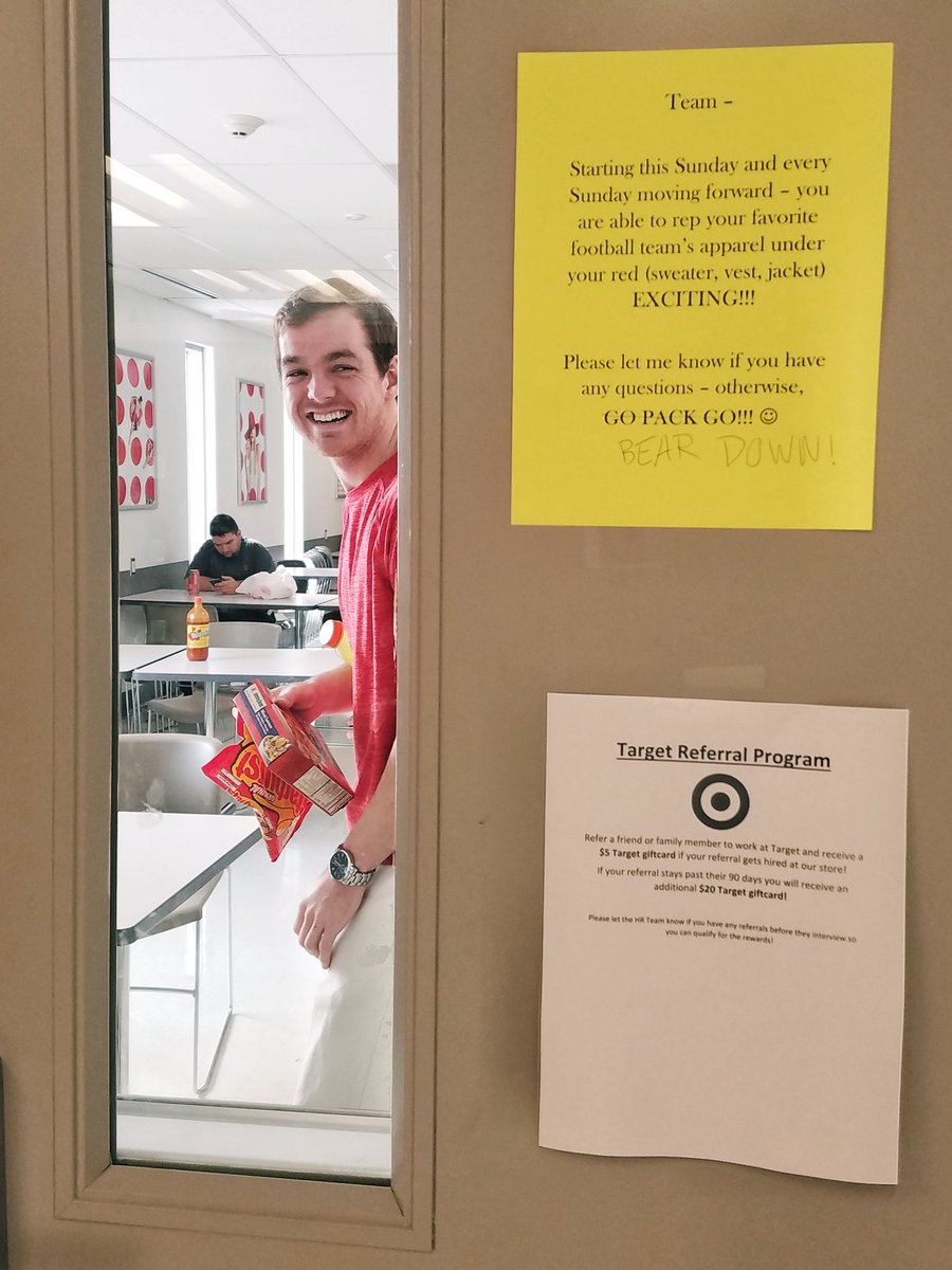 Fan Central got some much needed TLC today... oh, and Peter fixed our flyers 🤗 Go Chicago 👊🏼 #OneCity #OneGoal