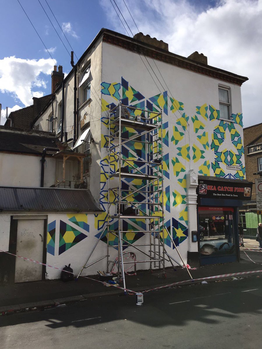 woodstreetwalls's tweet photo. Today's progress of @zarahkhussain's #pickyourpattern for @weareamal - colours &amp; pattern starting to pop 💥#giveartistsspace #wfculture19 https://t.co/eKZXjEmLoi