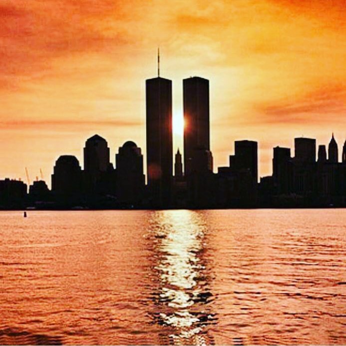PapiShank's tweet image. The Sun will never set on the memory of those we lost, what we went thru and how we pulled together as a country. #MoisesMNY #September11th