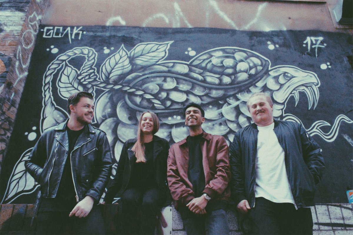 Small Pond Big Fish tweet media