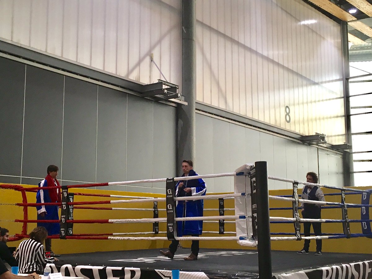 celine_ammeux's tweet image. StartUp Battle au @SalonCreer 🥊🚀 #pitchmatch #startup #entrepreneuriat