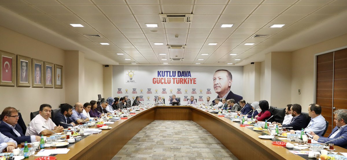 akpartiistanbul's tweet photo. İl Yönetim Kurulu toplantımız, İl Başkanımız @SelimTemurci başkanlığında gerçekleştiriliyor. https://t.co/zJpNcla28R