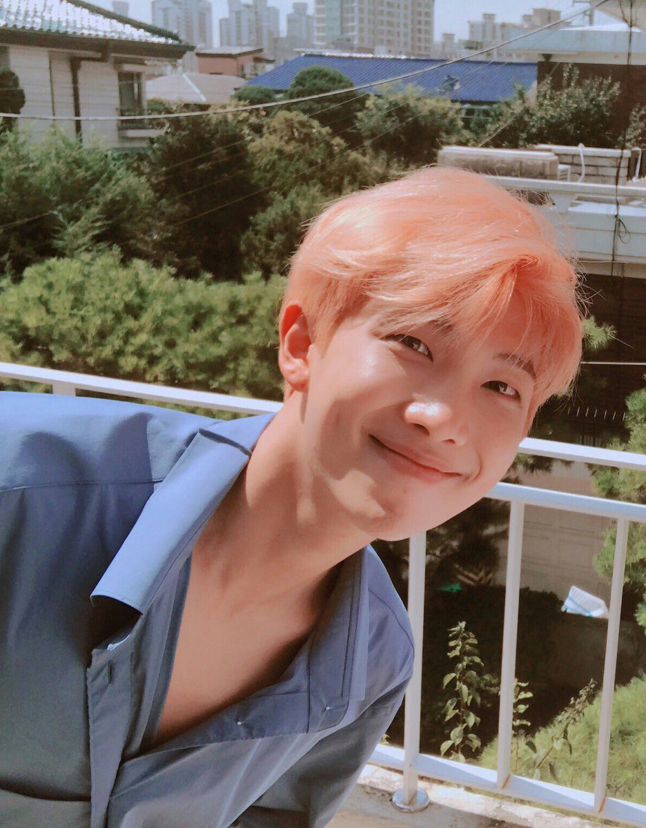 kqmiiq_'s tweet photo. 생일 축하해요 오빠 💕💕💕#HappyNamjoonDay #bts #army #brthd #생일 #몬 #남준생일ㅊㅋ #남준이오빠사랑해용 💓💓 https://t.co/o3WhcLjtvl