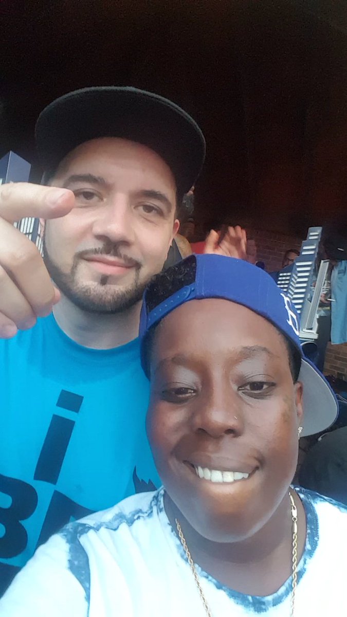 IAMLockStarr's tweet photo. Shout of to @DJGREENLANTERN for blessing #Charlotte the miller lite block party #djgreenlantern #millerlitekickback #lockstarr #2017 https://t.co/rf3b1aFnSX