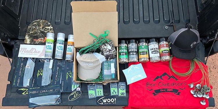 Picking a winner tomorrow all you have to do is retweet for a chance to win.