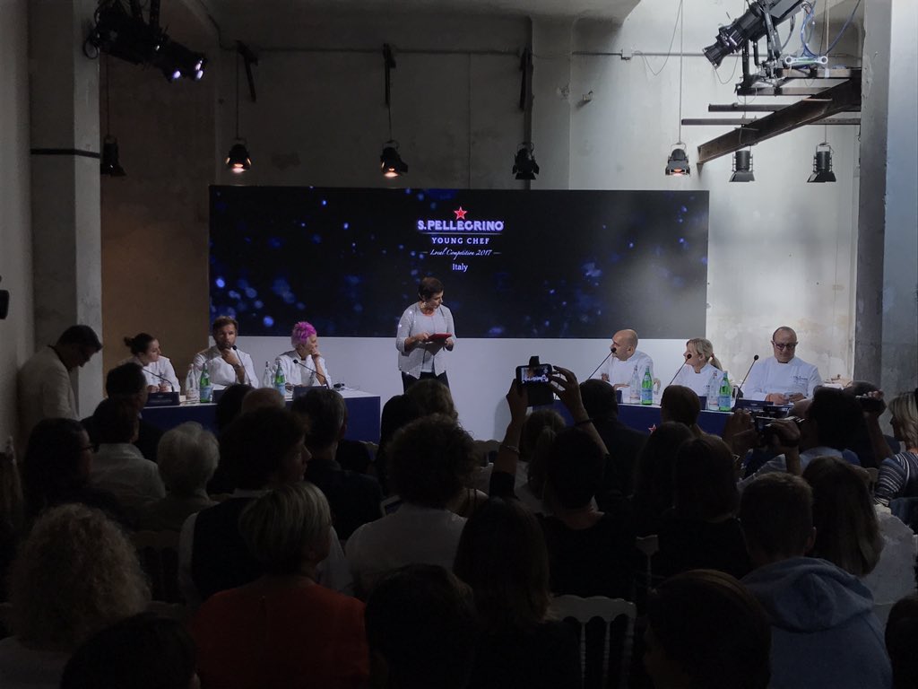 Laurel Evans tweet media