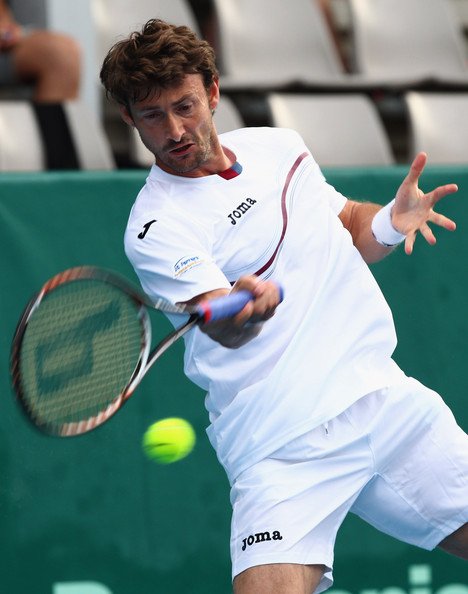 十時愛梨の画像をアップすると近い構図のファン カルロス フェレーロの画像が送られてくる