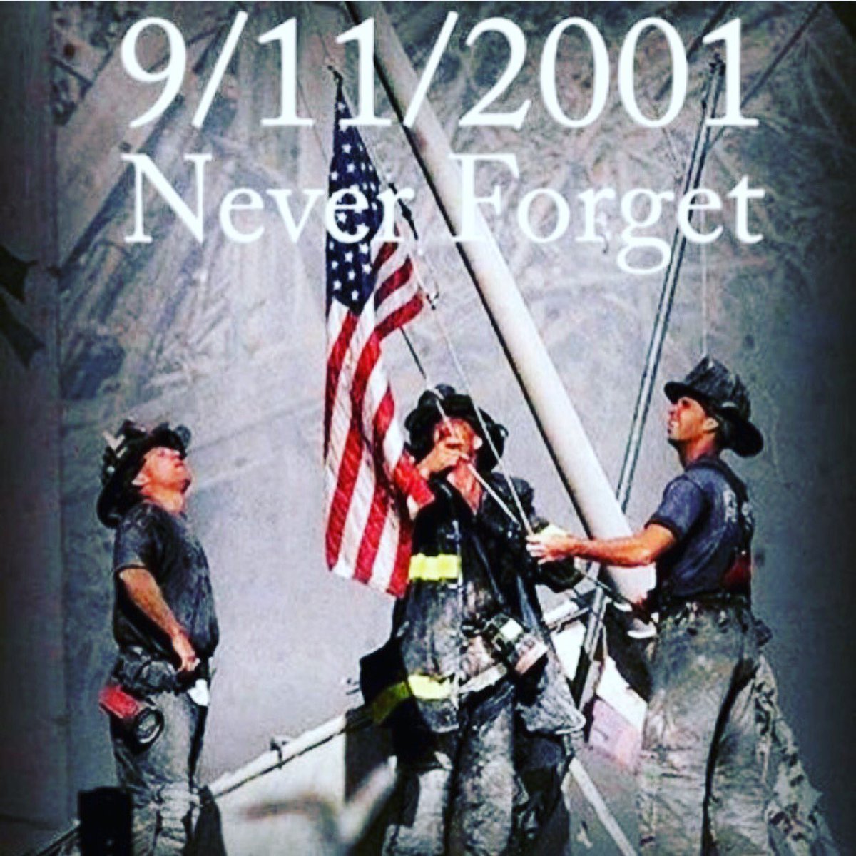 TapSnapCLT's tweet photo. #NeverForget 🇺🇸❤️💙 https://t.co/E3ObZDCvsW