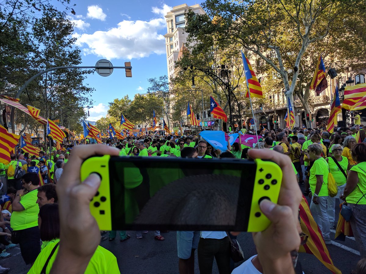 Nintendo Switch, Play anytime, anywhere, with anyone!! Hype!! <a href="/NintendoEurope/">Nintendo of Europe</a> <a href="/Gaming_catala/">Gaming.cat</a> <a href="/ciutatdisset/">CIUTAT17</a> <a href="/alertajocs/">Alertajocs</a> <a href="/3Dnassos/">3Dnassos</a>