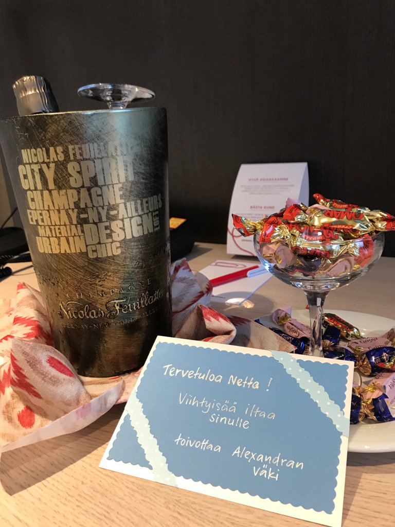 NettaToljander's tweet photo. Yksi lempihotelleistani yllätti täysin! @Keskimaa taitaa asiakkaan huomioimisen! Kiitos @sokoshotels Alexandra! ❤️ https://t.co/7BklTBPkFU