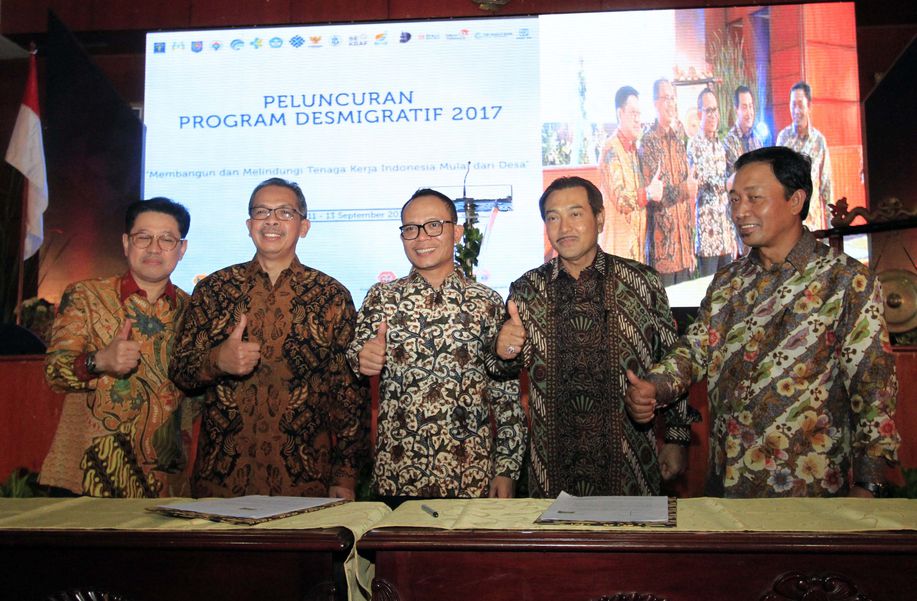 Desmigratif untuk Tingkatkan Kemampuan TKI detik.id/6hork0 via <a href="/detikfinance/">DetikFinance</a>