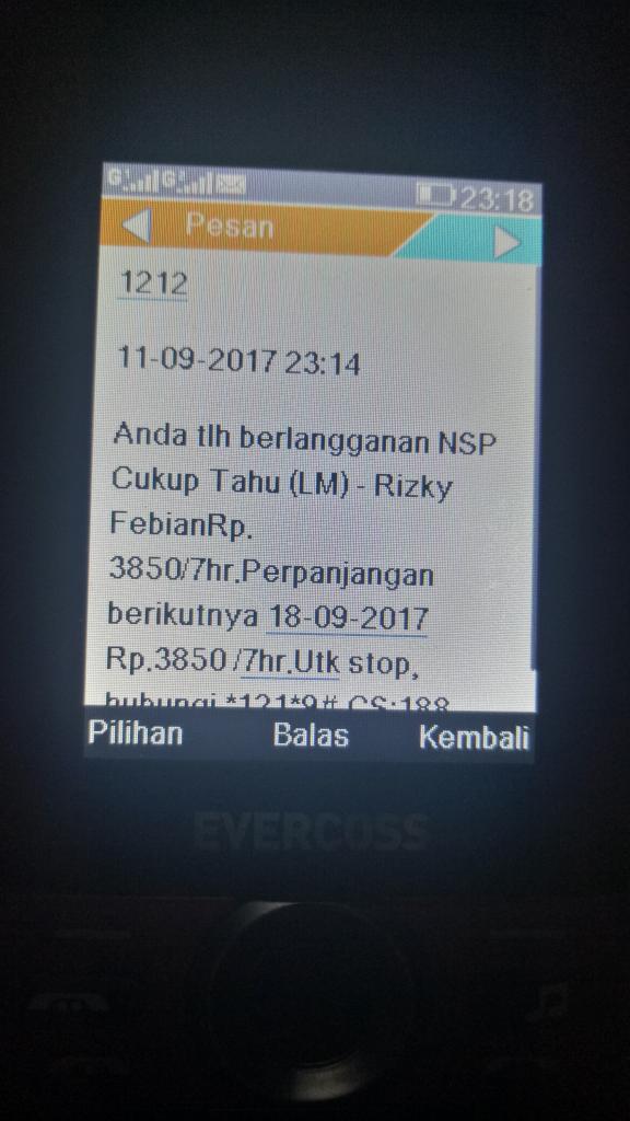 barakaadji's tweet photo. Lagu-lagu @rizky_febian sarat akan pesan penuh makna yang menyentuh hati @xfunity  @langitmusik616   #fromrizkyfebianwithlove https://t.co/06sesJLUbN