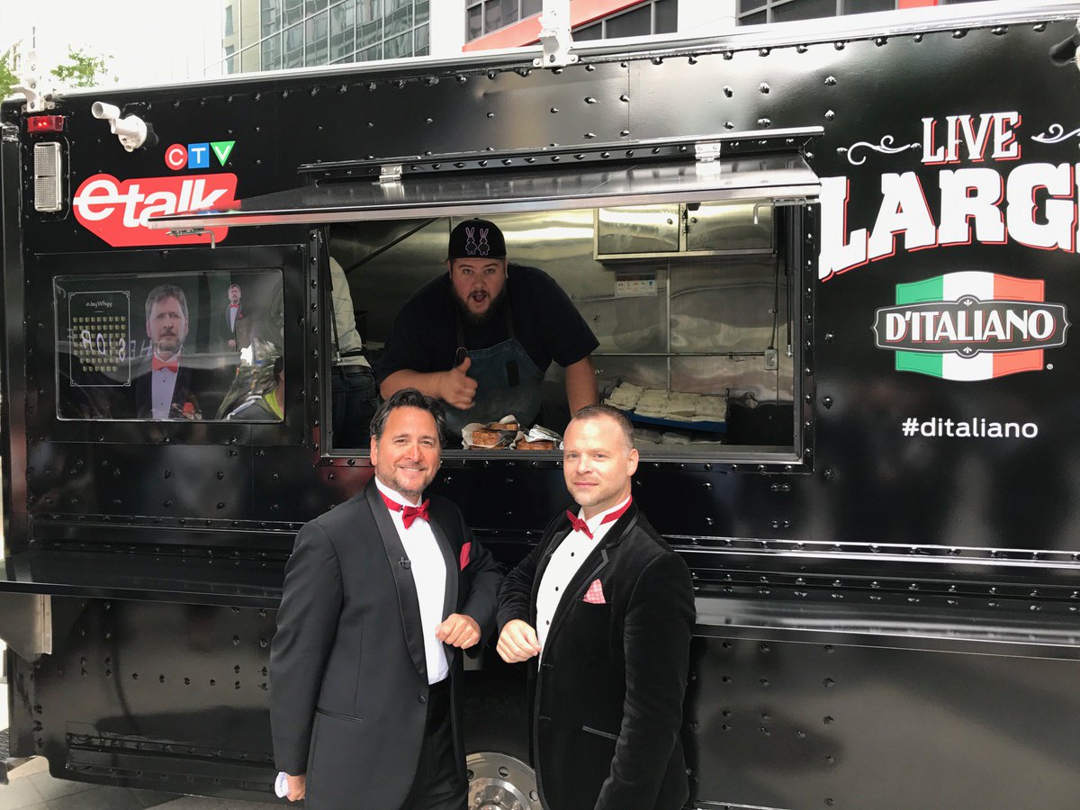 etalkCTV's tweet image. Hungry? Get a FREE mouthwatering sandwich right now at 181 Wellington St. West in Toronto! #ditaliano #etalkTIFF #ad