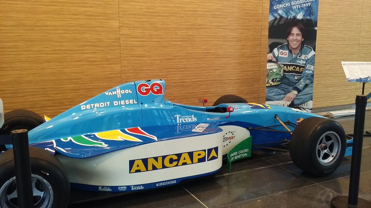 fundaciongonchi's tweet photo. Hoy y mañana exhibimos el Lola-Zytec, el auto con el que ganó #Gonchi en Mónaco, en el hall de WTC Torre 4. https://t.co/N6pYxwVLOy