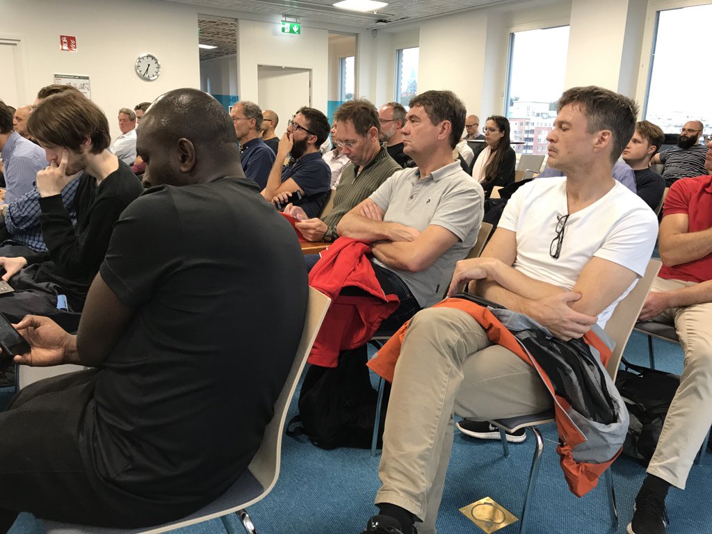 And we’re off - listening to <a href="/chauhanrishabh/">Rishabh</a> of <a href="/thethingsntwrk/">The Things Network</a> #sthlmhw #sthlmtech