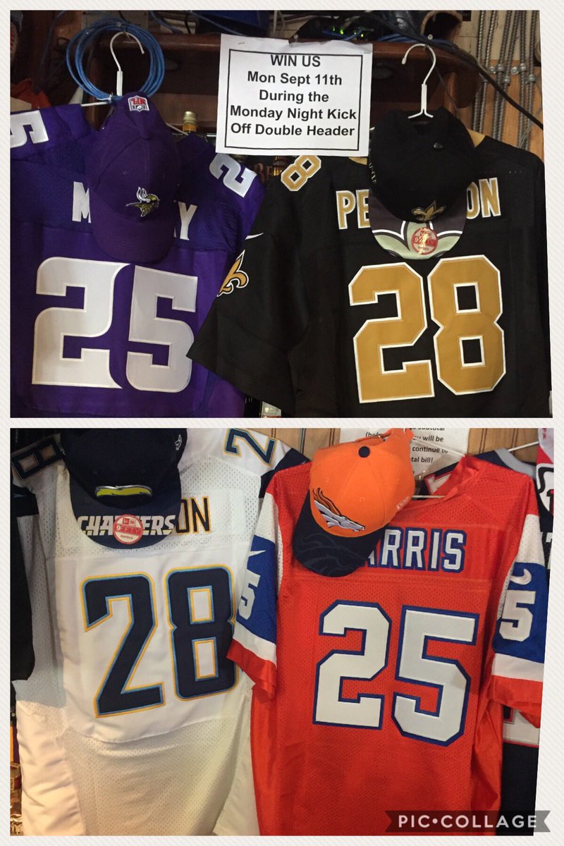 ThePembyPub's tweet photo. Who's ready for Monday Night? Win all this & more tonight @ThePembyPub + enter to for our NFL VIP Dallas Trip #PembyForNFL #SKOL #Vikings https://t.co/I5nynPQdTr