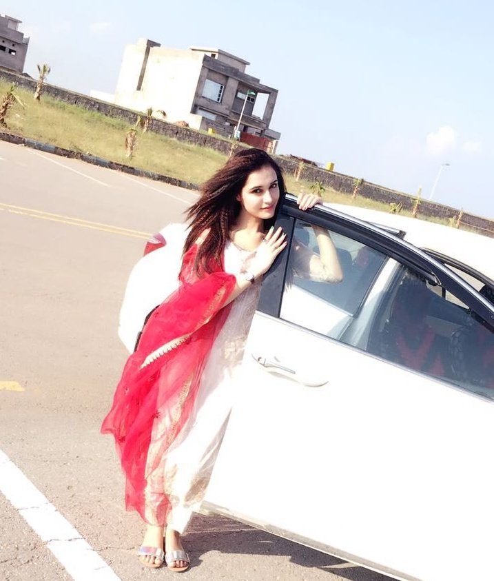 arzoo_official's tweet photo. Nature's music is never over;🙂
her silences are pauses, not conclusions...💕💕 https://t.co/flteduLHec