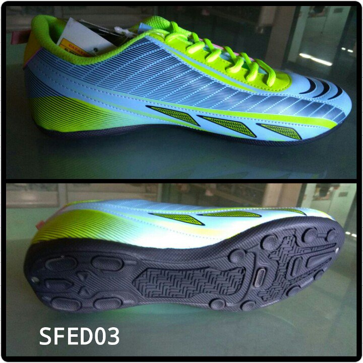 Sepatu futsal 65rb, size 39-43. Bs kirim2 atau COD hub Wa/Line 08993323966
