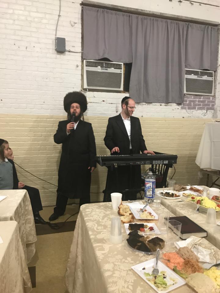 Melava Malka with <a href="/duvidshtendig/">DUVID SHTENDIG</a>