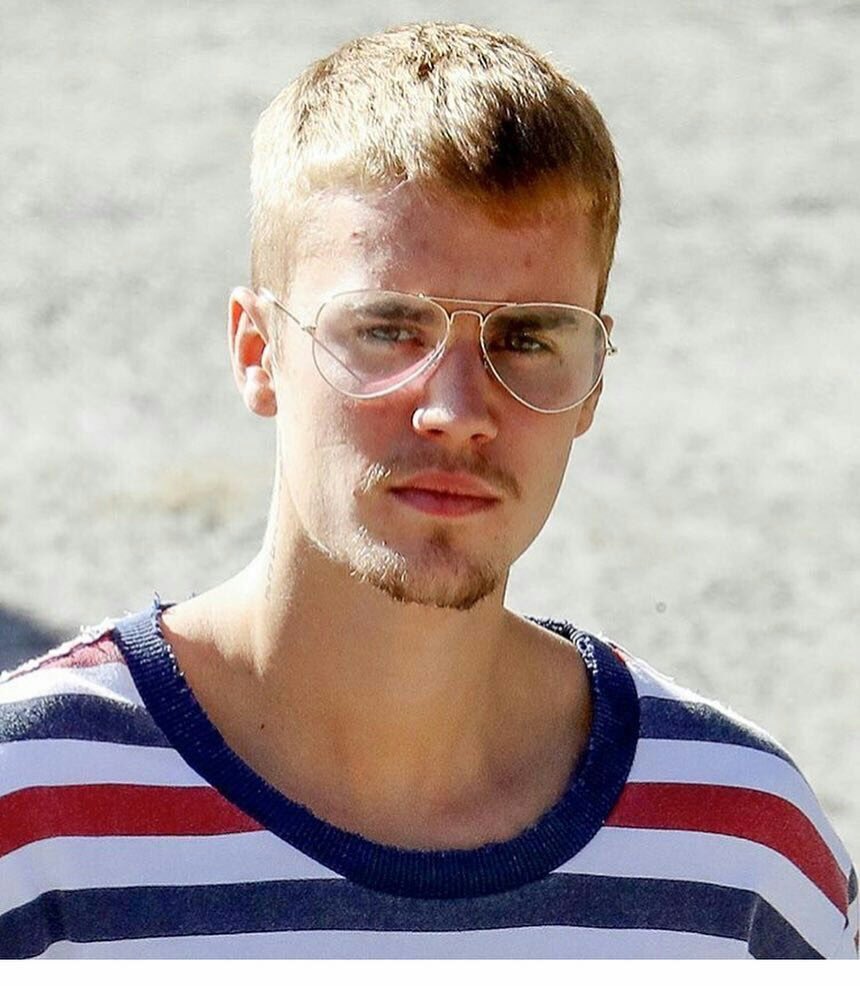 ProjectVoteJus's tweet image. META: CEM COMENTÁRIOS RÁPIDO!!
COMENTE MAIS DE VINTE VEZES!!
VAMOS VOTAR BELIEBERS!!

RT=VOTO

#MPN #JustinBieberShow