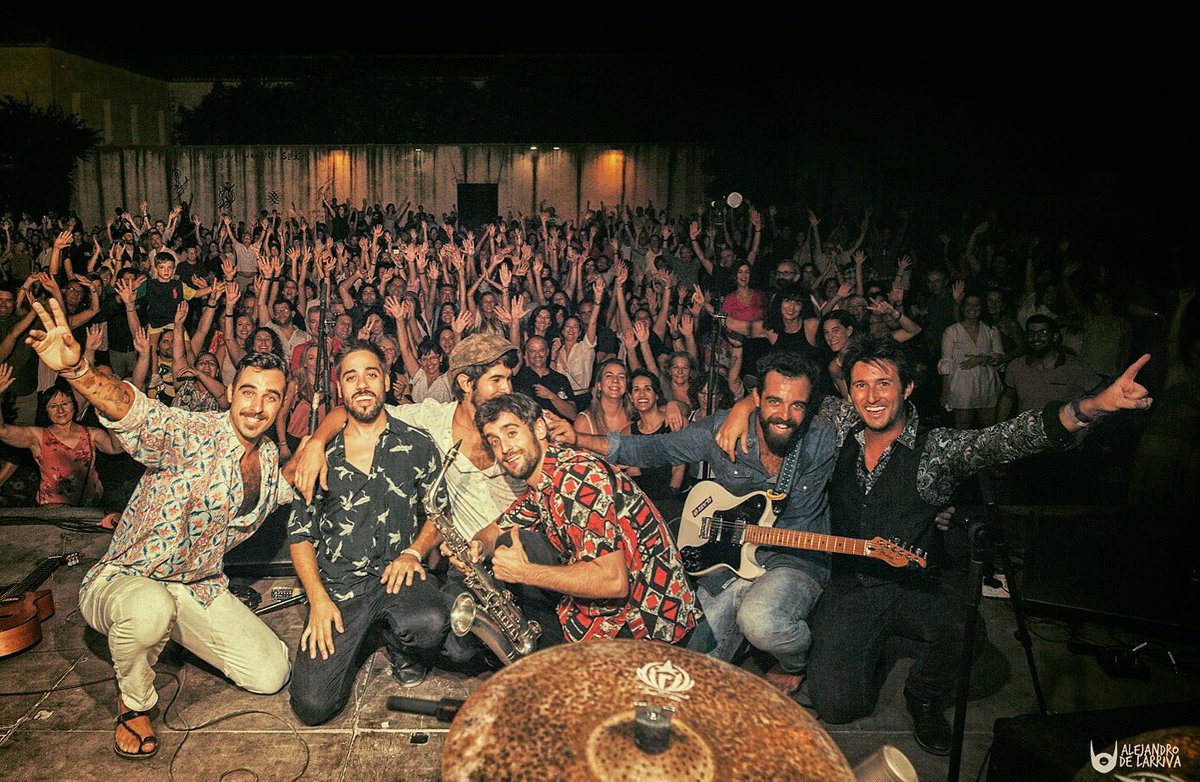 DirilCymbals_SP's tweet photo. Conciertazo!!! de "Mi Hermano y Yo" Con Alberto Moreno. https://t.co/G3R4g0NrGM