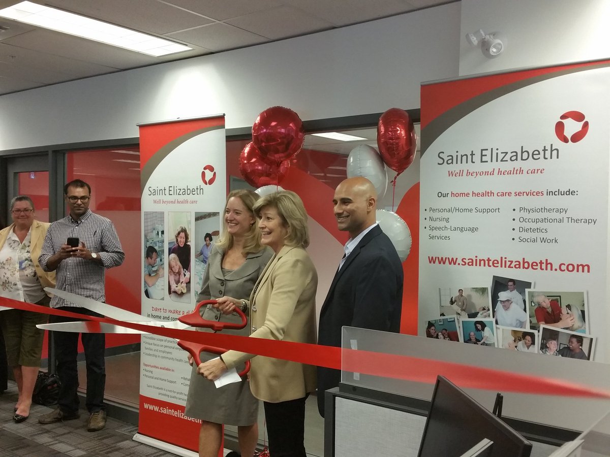 SEHealth_SEHC's tweet photo. Welcome to Central Toronto SDC! @ShirleeSharkey CEO @StElizabethSEHC declares doors of our new office officially open! #grandopening https://t.co/CvriPoubqY