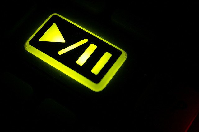 meannie's tweet image. The tech divide: An opportunity gap schools must close crwd.fr/2gJVqo9 #techgap #education #edchat