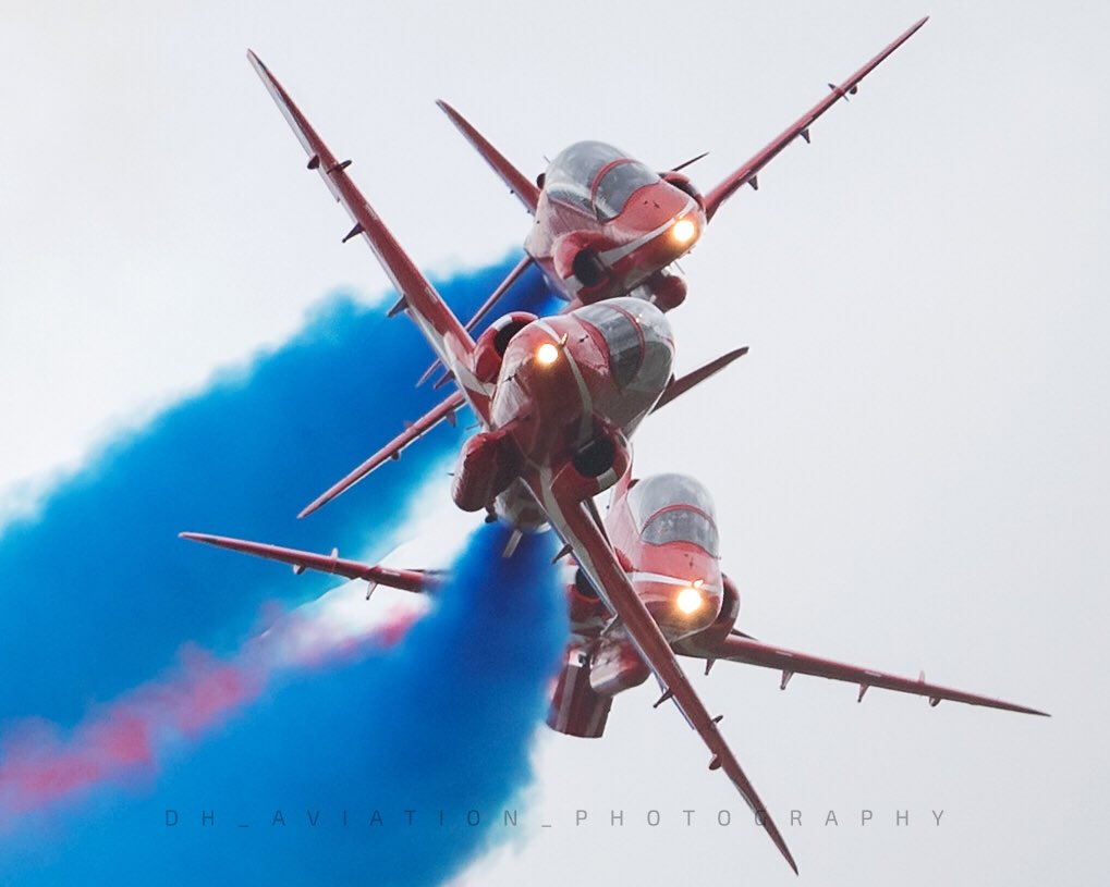The <a href="/rafredarrows/">Red Arrows</a> finishing the first half of their display with The Detonator! at <a href="/ScampAirshow/">Scampton Airshow</a> #scampton17 #redarrows #AvGeek