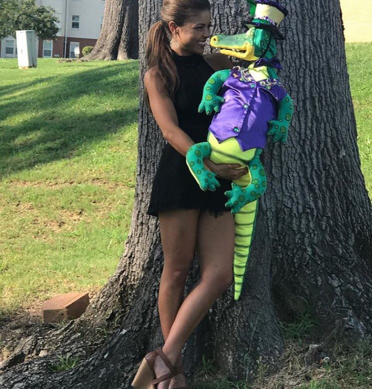 ManshipSchool's tweet photo. Congrats to @MissAmericaLA, Laryssa, for placing in the top seven at #MissAmerica2018! Should we start a Romper Day in honor of you? #romper https://t.co/OxhSVcGzax