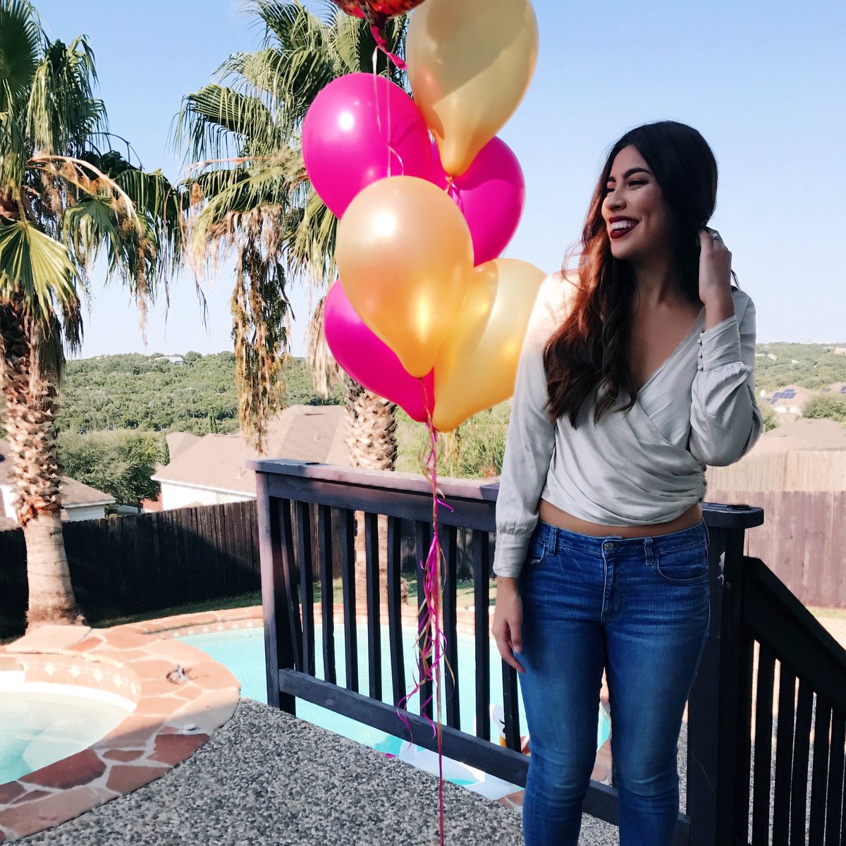 STEBetaDelta's tweet photo. Wishing our Alpha Delta Brother Sweetheart a very happy 25th Birthday! #OLLU #STE https://t.co/tFGZmLCVQT