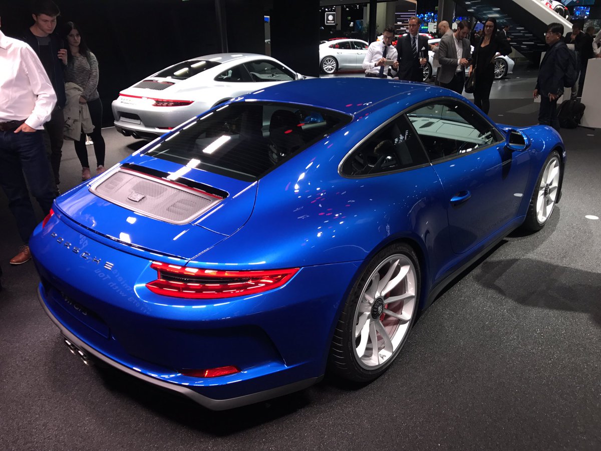 TopGearEditor's tweet photo. GT3 with Touring Package. Makes it an even more attractive proposition IMHO. https://t.co/CSnxEkuMzm