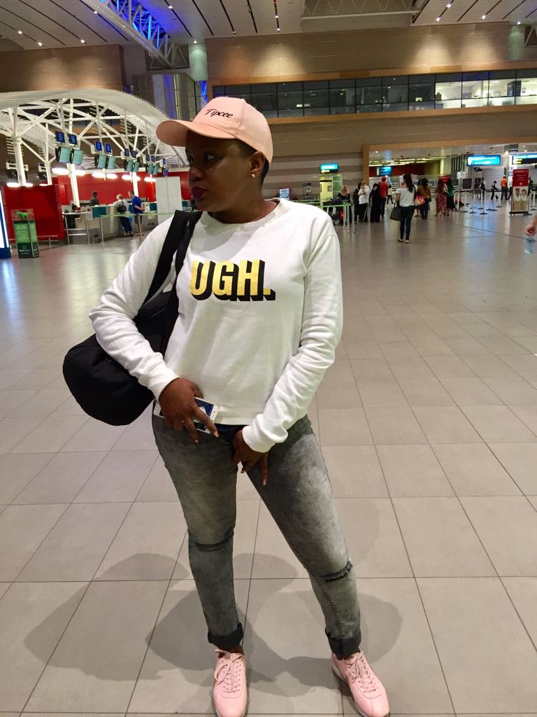 AfroTainmentSA's tweet photo. @tipcee3 off to JHB π₯π₯π₯ #Iscathulo #Work24/7 #22Sept #AfroSummer17 #SiAfro π¨π¨π¨ https://t.co/Bz5EpCAZIk
