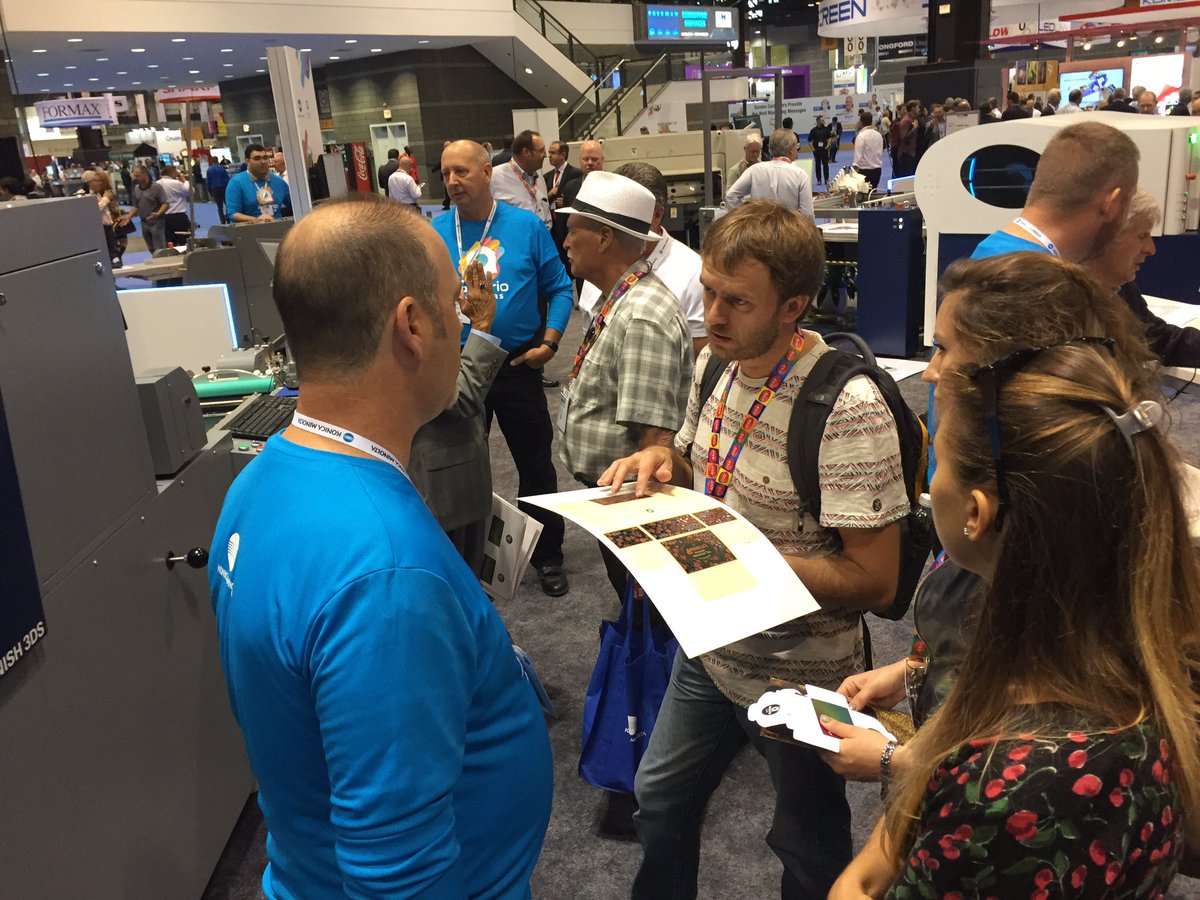 creardon0504's tweet image. Conversation &amp;amp; coffee! Stop by booth 2031 and join us  for both. #Print17 @KonicaMinoltaUS