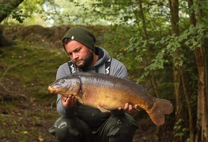 AdvAngSol's tweet photo. TM Nathan Tabor here with a lovely mirror from his syndi our new Incision #hooks #leadclips & #putty helping him along the way https://t.co/GqmOtzrJvV