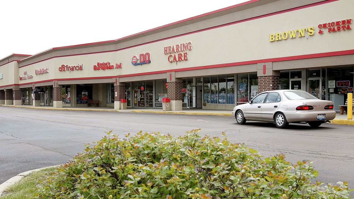 TheOnion's tweet photo. Dept. Of Labor Reports It Could Be Nothing, But They May Have Spotted Job In Iowa Strip Mall https://t.co/SybHJY31Ds https://t.co/rgBwlELqEC