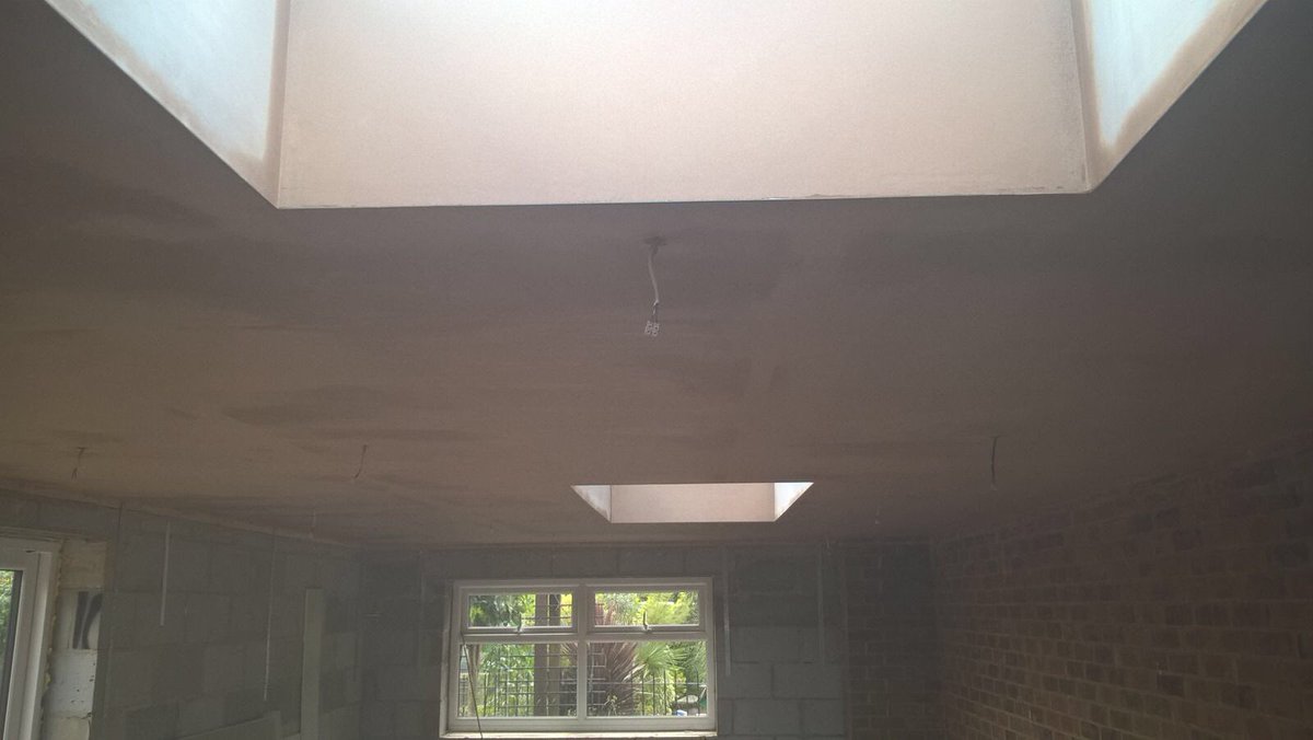 jpplastering_'s tweet photo. Recently completed plastering job, love the sky lanterns in this property #plastering #KingsLynn https://t.co/1XFy4DW9Ol