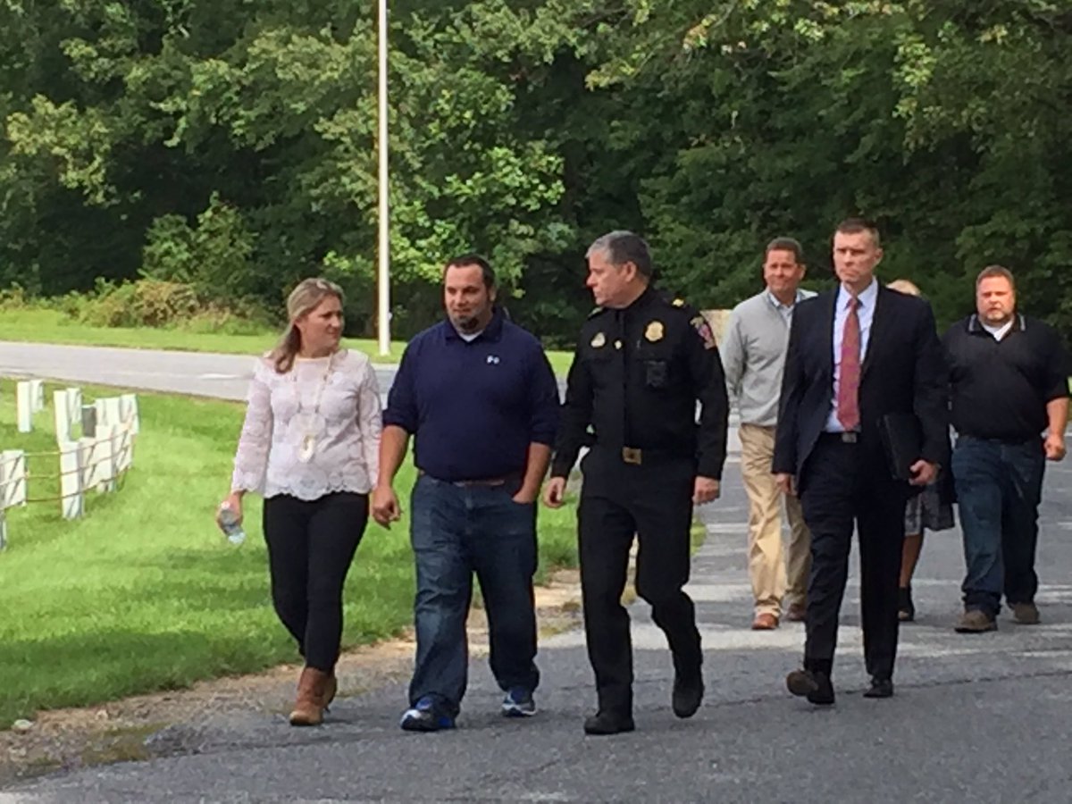 paulcwagner's tweet image. Police and family of Laura Wallen ask for help in finding the missing pregnant teacher. Last heard from 9/4. Father and boyfriend speak.