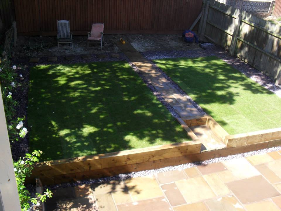 Good evening #sutcolhour For all your #building &amp; #landscaping requirements.
FREE Quotes, Advice Call Alex on 07890838160 #alsconstruction