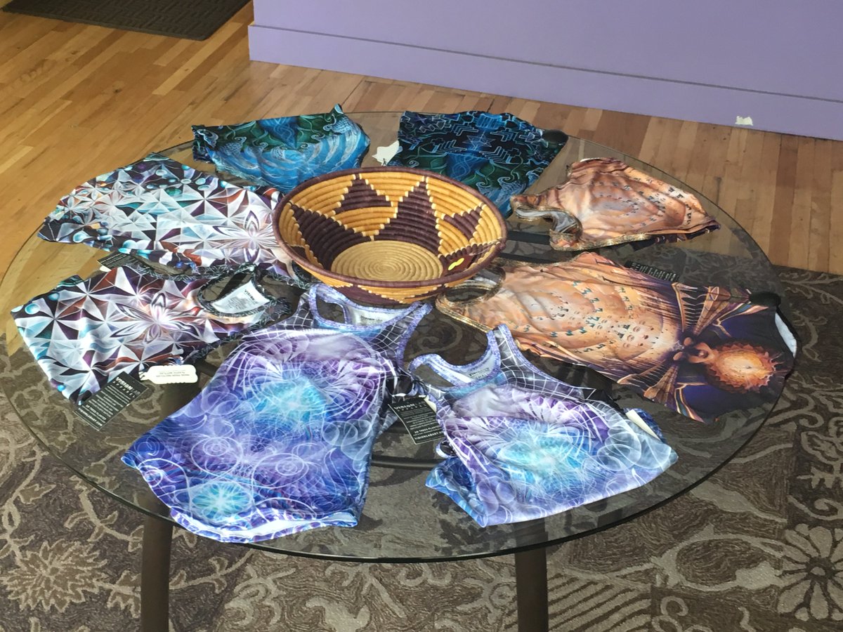 VitalBowspring's tweet photo. Starting this week at Vital, all full-priced items are 25% OFF! Come get your retail-therapy on! https://t.co/MeRVxQSVlc