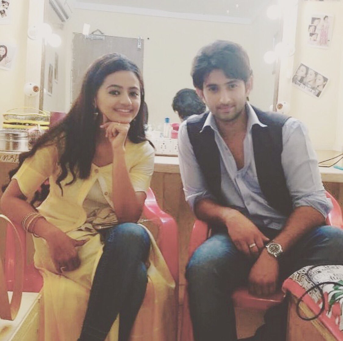 nellaardiyani's tweet photo. New photo #HeDit @OfficialHelly7 @mudit_ronnie #DevDaan #DevdaanForever #devanshi #Vardaan https://t.co/m6s1U8tbO2