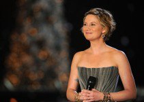 StrictlyCM's tweet photo. Listen Now: Jennifer Nettles “King of the City” https://t.co/vMCsf2cDry #music #nashville #countrymusic https://t.co/0VVuV31JOZ