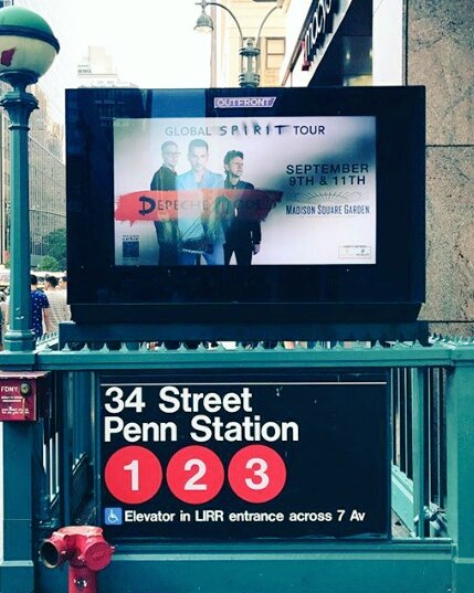 StargateACT's tweet image. #NewYork #musica #music #concerti #depechemode @depechemode #GlobalSpiritTour  #музыка ... #davegahan #magic #performer #dark #voice ready